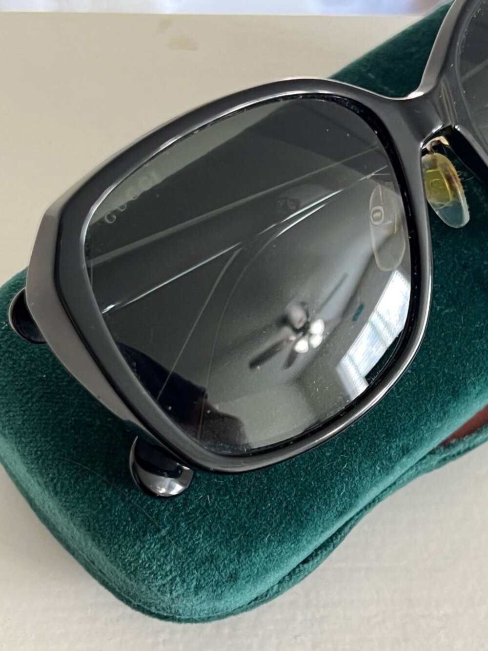 GUCCI Grey Gradient Round Ladies Sunglasses GG01371SK 001 57 EUC - Picture 4 of 10